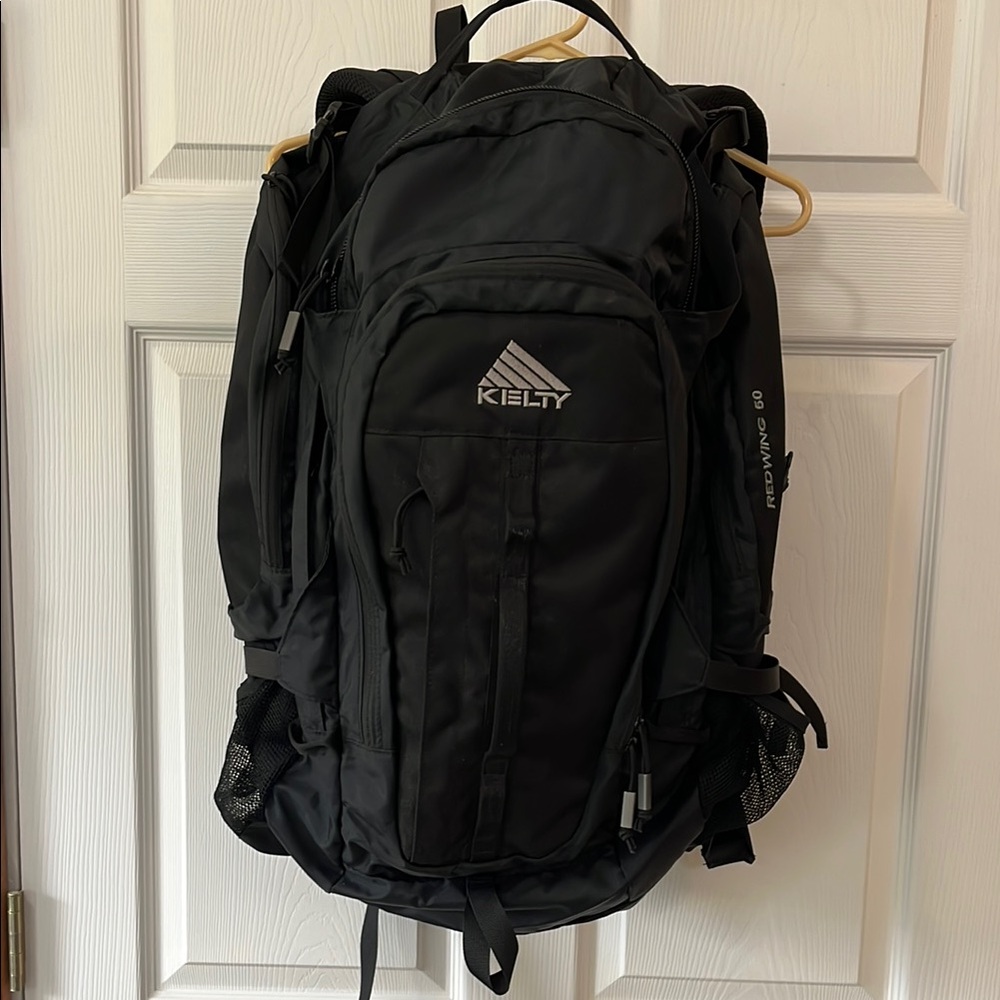 Kelly Redwing Black Men’s Backpack